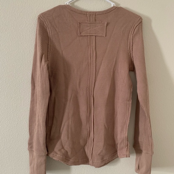 Universal Thread Beige Ribbed Knit Top - Picture 4 of 4